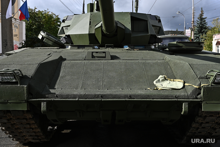 День танкиста в Нижнем Тагиле. Екатеринбург, бронетехника, тяжелое вооружение, танк, танк т-14 армата