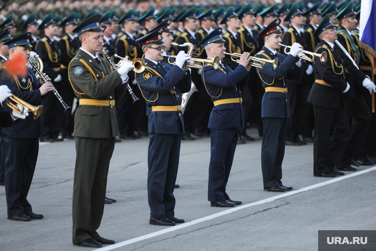 Генеральная репетиция парада 9 мая Челябинск, военный оркестр
