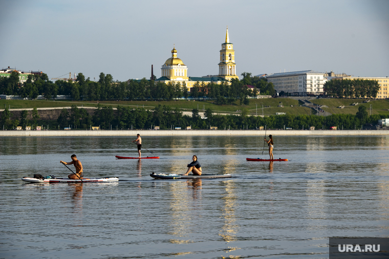 Вечер на реке Кама. Пермь, река кама, лето в городе, сап-серфинг, сап серфинг, жара в городе, отдых на реке, сап на реке