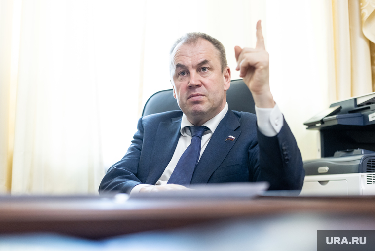 Станислав Наумов во время интервью. Москва, портрет, наумов станислав