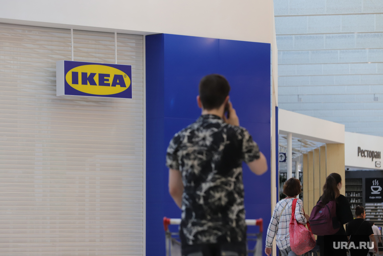 Закрытый магазин IKEA. Екатеринбург, логотип, ikea, вывеска, икеа