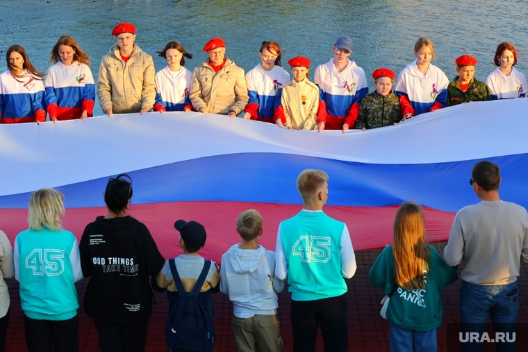 В акции приняли участие волонтеры, добровольцы, школьники и студенты