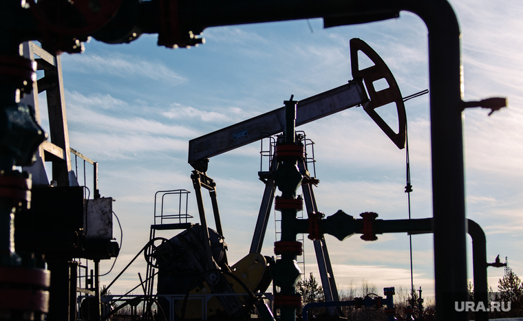 Клипарт. Сургут, сургутнефтегаз, качалка, экономика, добыча, нефть, месторождение, нефтедобыча, добыча нефти, черное золото, ресурсы, куст нефтегазовый, цены на нефть