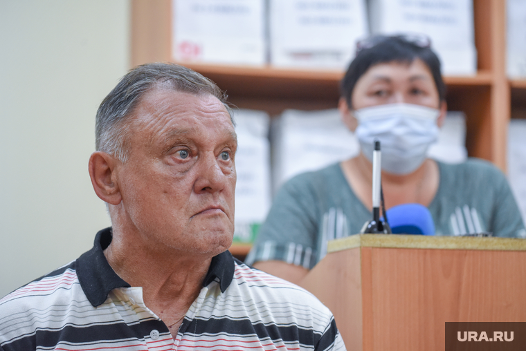 Суд над бывшим охранником Ельцин Центра (ЕЦ) Александром Васильевым, испортившим картину Анны Лепорской «Три фигуры». Екатеринбург , васильев александр