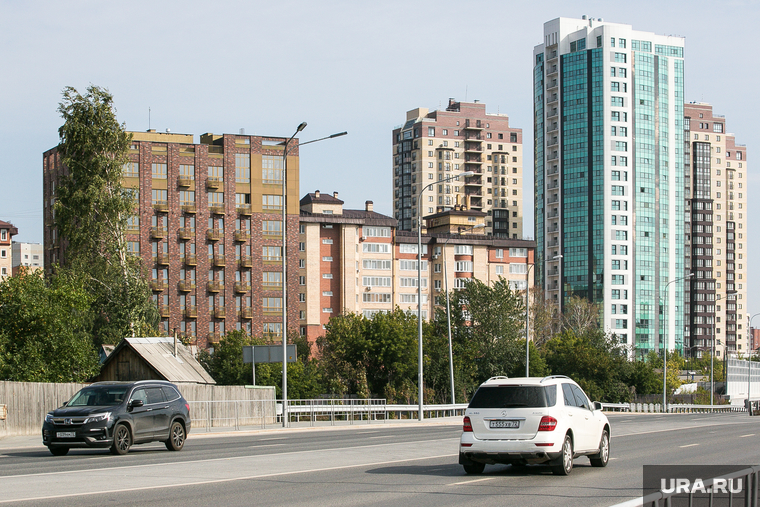 Виды города. Тюмень, многоэтажка, жилой дом, многоэтажный дом, новостройки, многоквартирный дом, панелька, квартал