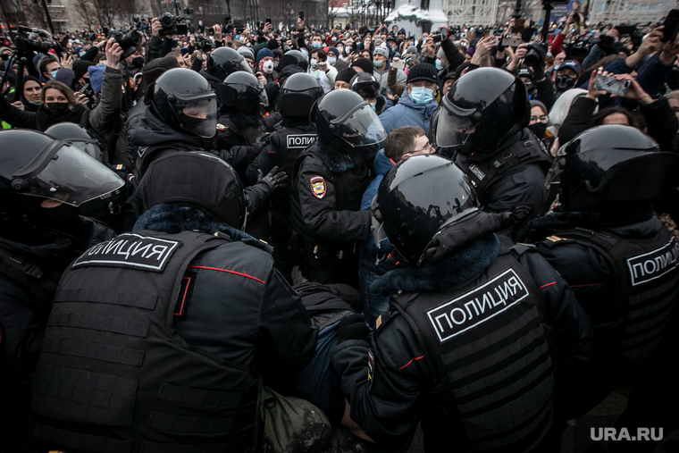 Несанкционированный митинг оппозиции в поддержку Алексея Навального. Москва, силовики, арест, задержание активистов, митинг, полиция, протест, несанкционированная акция, винтилово, омон, хапун, разгон демонстрации, драка с полицией, сопротивление полиции, сопротивление при аресте