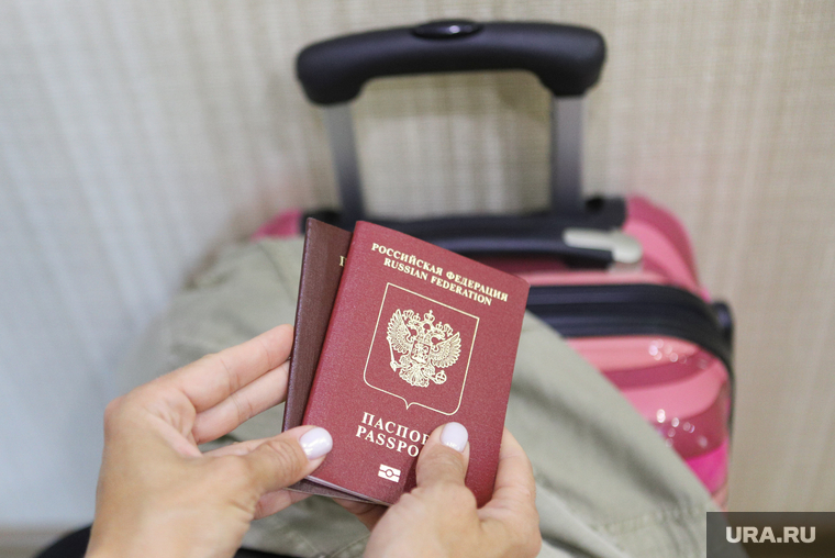 Клипарт по теме Загранпаспорт.
Курган, загранпаспорт, чемодан, заграница, отпуск, путешествие, туризм