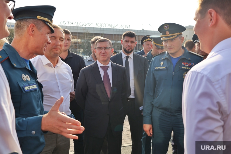 Министр МЧС Александр Куренков наградил сотрудников курганского ГУ МЧС. Курган
, якушев владимир
