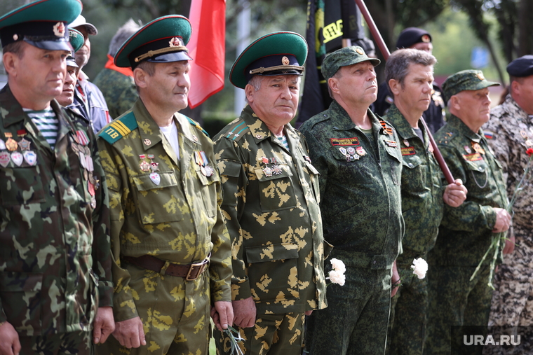 Также среди участников мероприятия были ветераны танковых войск и военнослужащие