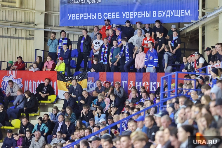 Для курганских хоккеистов это первая домашняя игра в сезоне