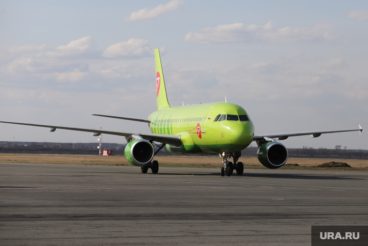 Первый рейс из Сочи. Курган, аэропорт, авиарейс, самолет, S7 Airlines