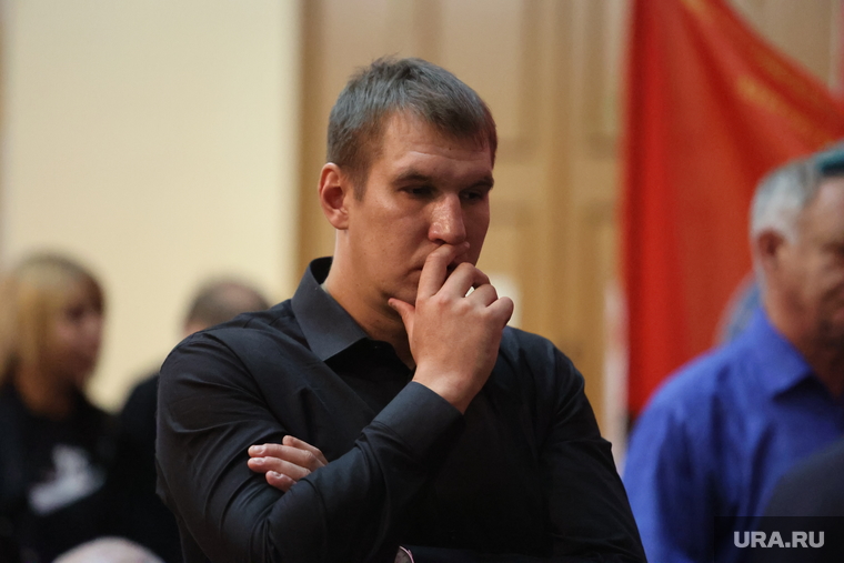 Сын Владимира Усманова Никита поблагодарил собравшихся за теплые слова