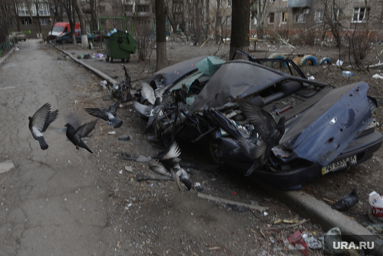 Мариуполь. Украина, пожарище, последствия, мариуполь, автомобиль, обстрел, сгоревший, разрушения от взрыва, гуманитарная катастрофа