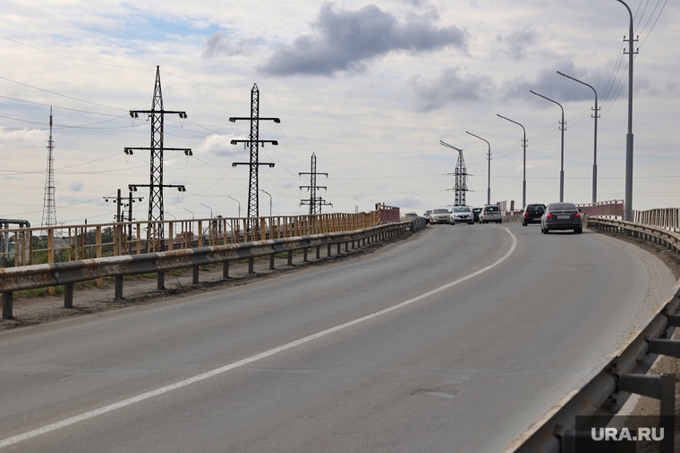 Чеховский мост. Курган, машины, мост, путепровод, чеховский мост