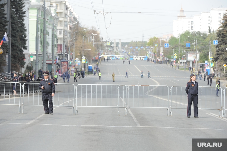 Возложение цветов 9 мая. Челябинск, полиция, перекрытие улиц