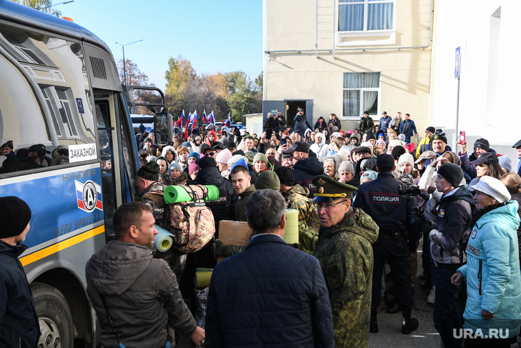 В военный городок 29 сентября отправились 100 бойцов