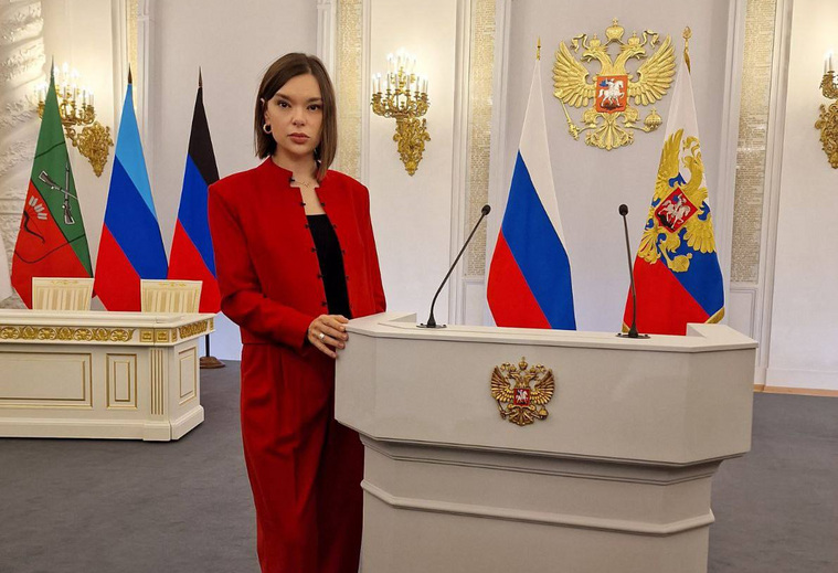 Анна Ревякина выступила в Екатеринбурге с рассказами о российском Донбассе