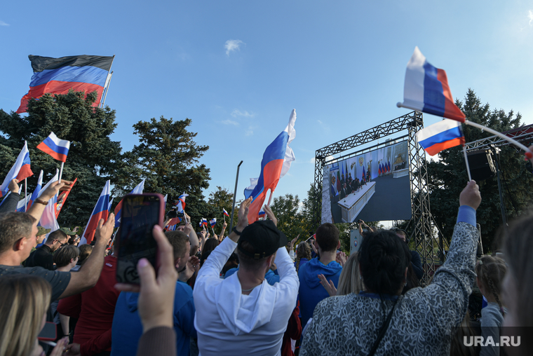 Митинг в честь присоединения ДНР к РФ. Саур-Могила , митинг