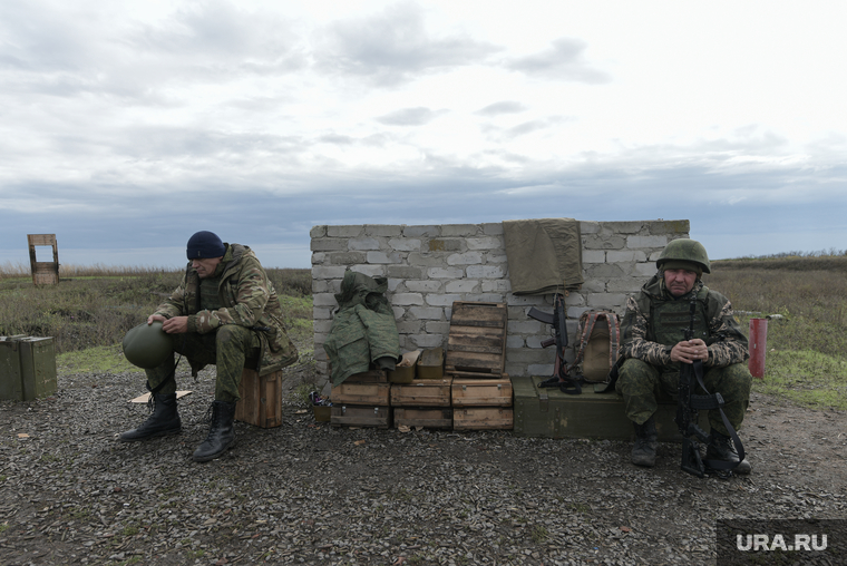Мобилизованные резервисты на полигоне в Донецкой области. ДНР, армия, военные, солдаты, военные сборы, полигон, резервисты, мобилизованные