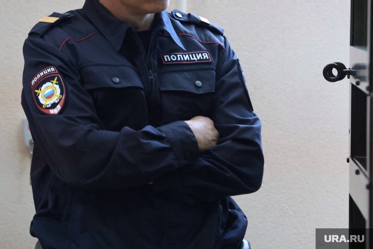 Суд. Курган, полиция, пристав