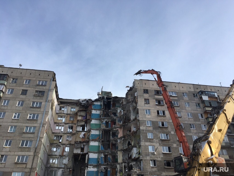 Обрушение дома в Магнитогорске, разрушенный дом, проспект карла маркса 164, демонтаж подъезда