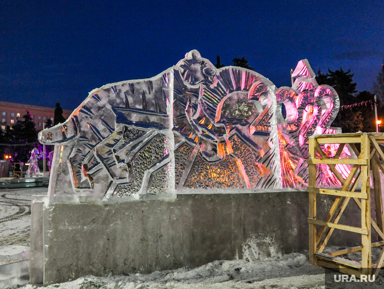 Новогодняя иллюминация и украшения. Челябинск, площадь революции, гирлянда, новый год, иллюминация, праздник
