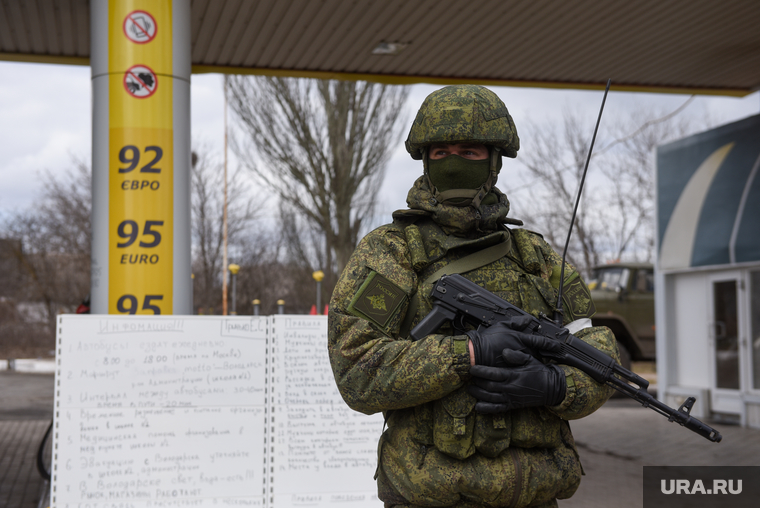 Обстановка в освобожденных районах в г. Мариуполь. Украина, заправка, армия, военные, украина, мариуполь, война, военнослужащий, вежливые люди, солдат, сво, специальная военная операция