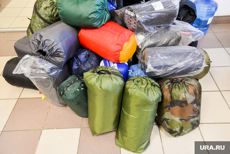 Сбор спальных мешков и туристических ковриков для мобилизованных южноуральцев. Челябинск, спальный мешок
