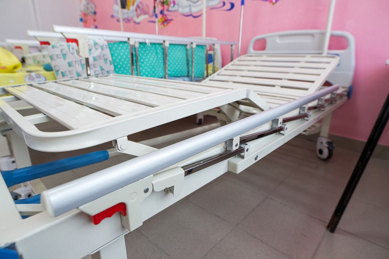 В Карпинском детском доме-интернате появились современные кровати