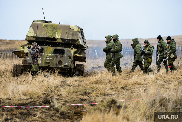 Боевое слаживание мобилизованных на Чебаркульском полигоне ЦВО. Челябинская область, учения, армия, военные, солдаты, оружие, вооружение, война, бойцы, боевые действия, полигон, сво, боевое слаживание