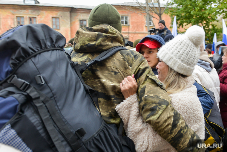 Отправка мобилизованных из Калининского военкомата. Челябинск, призывники, мобилизация, мобилизованные