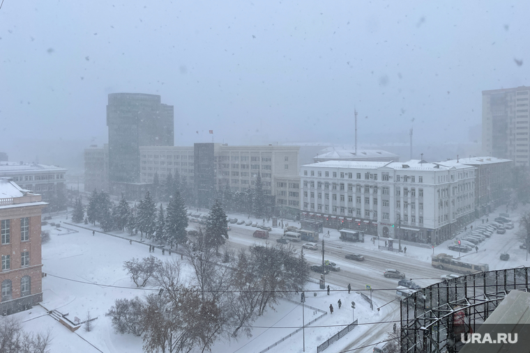 Снегопад. Челябинск, проспект ленина, снегопад