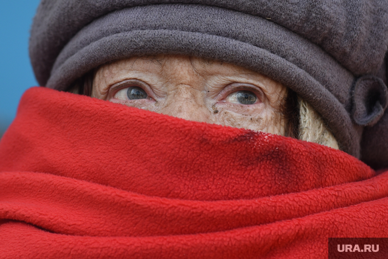 Ситуация в осажденном Мариуполе. Украина, старушка, украина, мариуполь, беженцы, пожилая женщина, бабушка
