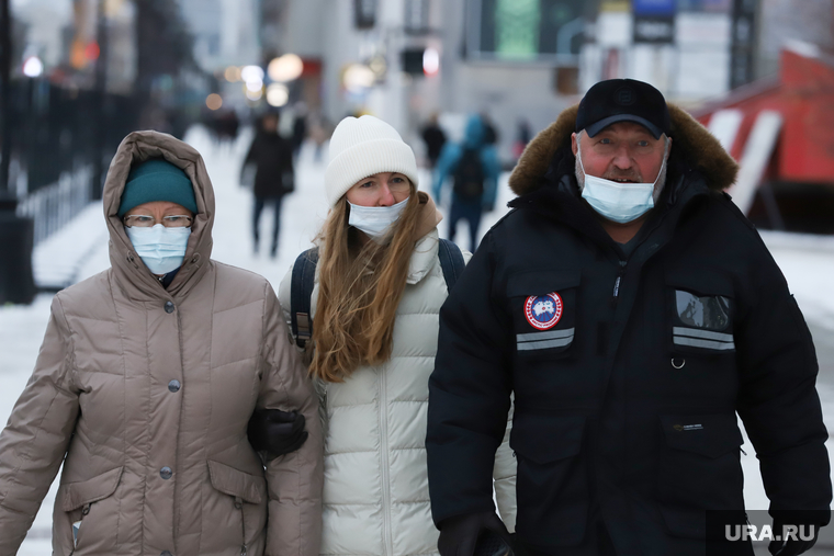 Люди в масках. Екатеринбург, маска, люди в масках, защитная маска, масочный режим