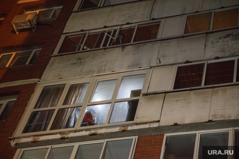 Пожар в 16-этажном доме на улице Таежной. Екатеринбург