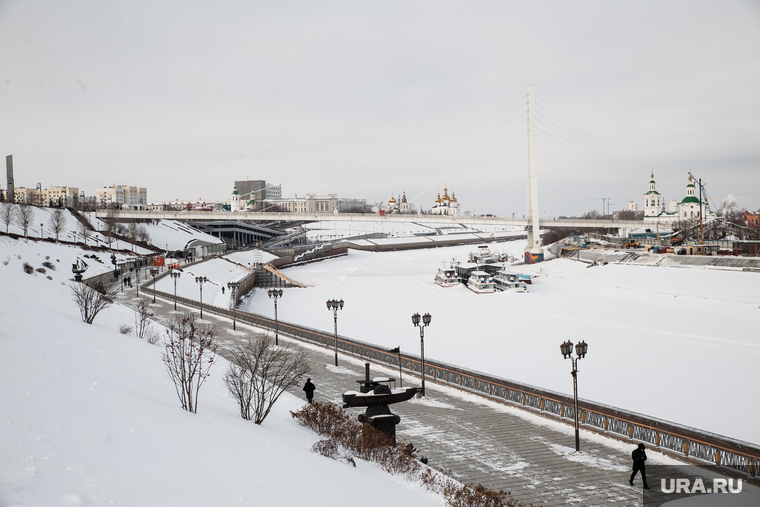 Зимние виды города. Тюмень, снег, набережная, зима, река тура