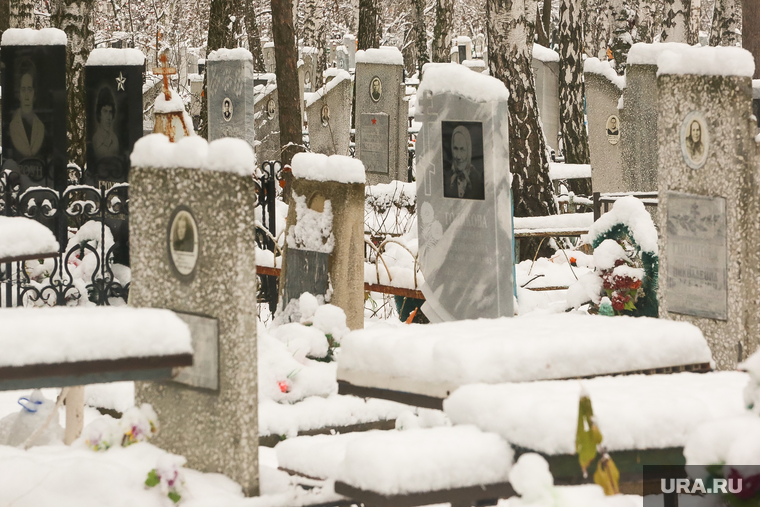 Верхнеборовское кладбище. Тюмень, могилы, кладбище, памятники