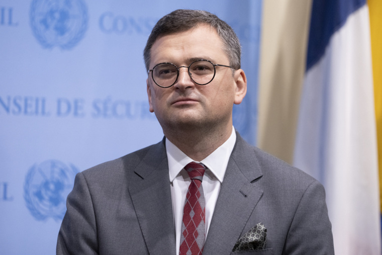 Индия обязана оказывать большую помощь Украине, заявил Дмитрий Кулеба