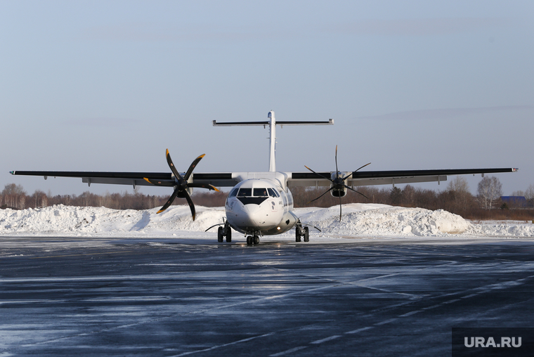 Споттинг. Курган, снег, аэропорт, зима, utair, ожидание, споттинг, летное поле, атр72