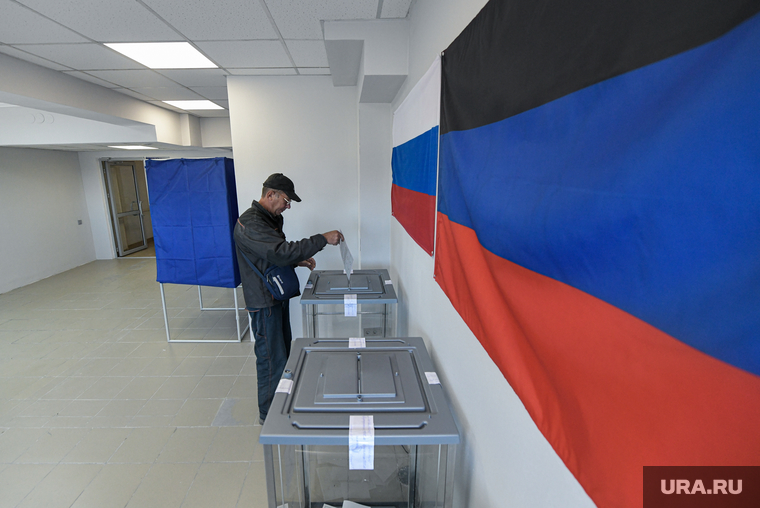 Выборы 2022. Второй день голосования на референдуме за вступление в состав в РФ. Мариуполь, днр, выборы, топ, голосование