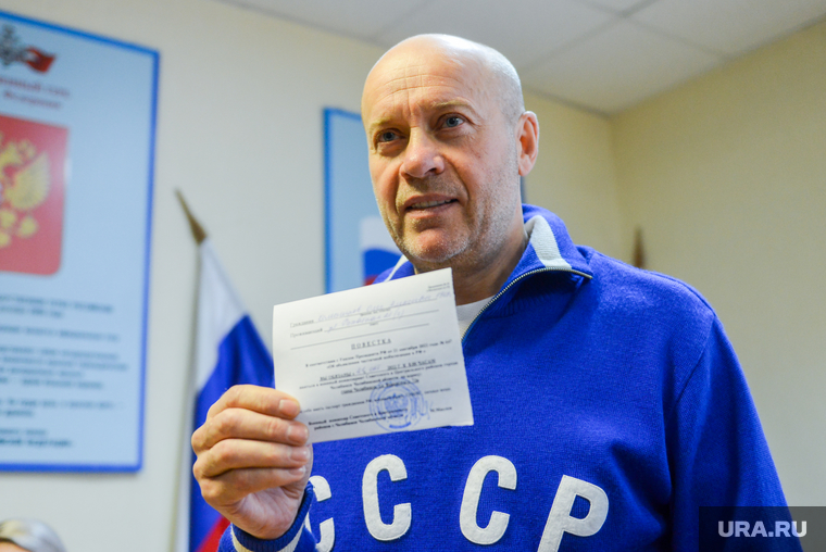 Олег Колесников получил повестку в военкомате. Челябинск , колесников олег