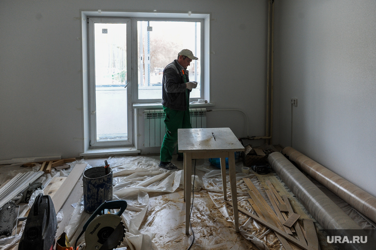 Алексей Текслер посетил ГКБ №2 Челябинска и осмотрел текущий этап ремонтных работ. Челябинск, ремонт