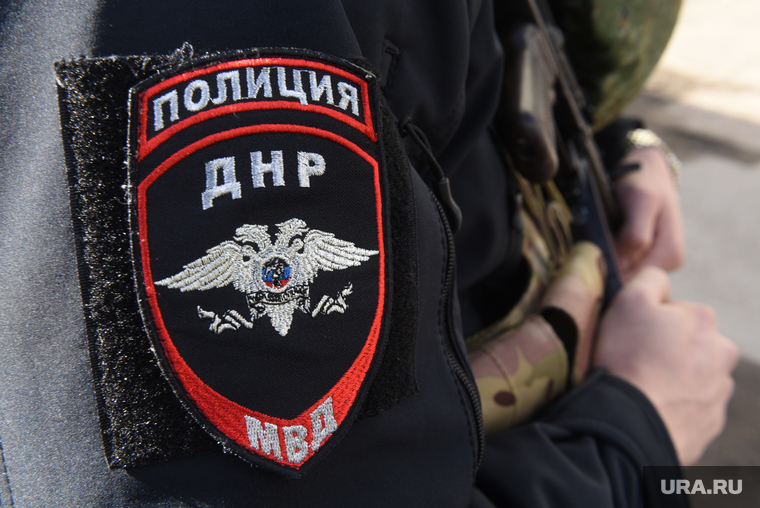 Эвакуация населения из Донецка. Донецк, ДНР
, донецкая народная республика, днр, донецк, шеврон, полиция, эвакуация населения