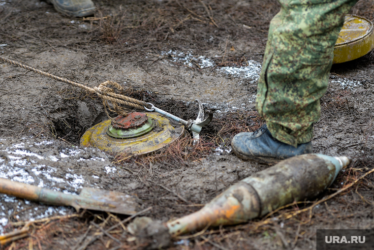 Боевое слаживание мобилизованных на Чебаркульском полигоне ЦВО. Челябинская область, учения, армия, военные, солдаты, оружие, вооружение, война, мина, бойцы, минное поле, боевые действия, полигон, сво, боевое слаживание, кошка сапера