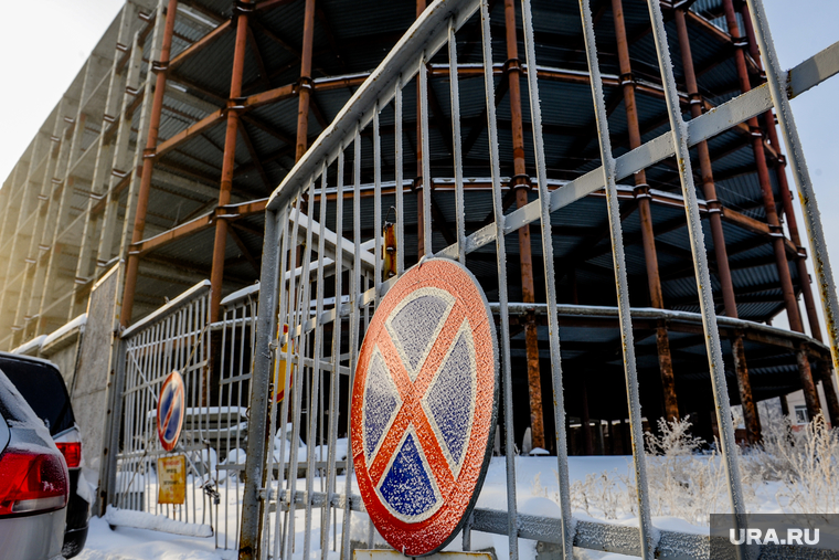 Долгострой Артура Никитина на улице Васенко. Челябинск, долгострой, остановка запрещена, недострой, стройка, долгострой никитина