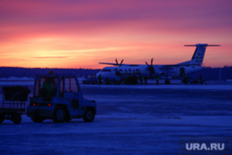 В аэропорту Сургута задерживаются рейсы в Сочи и Ханты-Мансийск