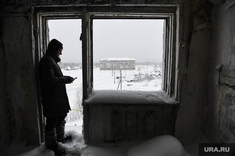 Поселок Юбилейный и окрестности. Пермский край, сугроб, долгострой, снег, заброшенный дом, зима, россия, новоселье, новый дом, провинция, пермский край, заброшка, провинциальный город, доступное жилье, поселок юбилейный