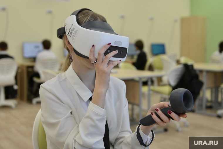Ученики будут осваивать 3D-технологии с помощью VR-шлемов