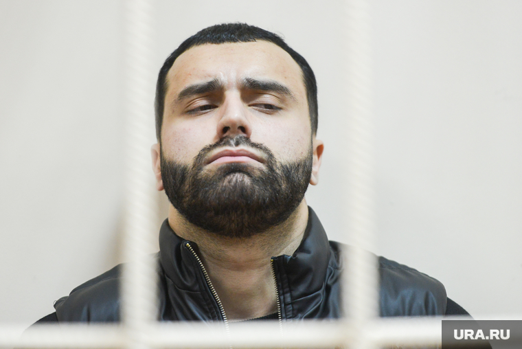 Мера пресечения блогер Альфреду Джавадову в суде центрального района. Челябинск, блогер, клетка, арест, джавадов альфред