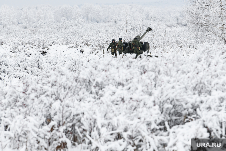 Подготовка и быт мобилизованных в учебном центре Еланский. Свердловская область, зима, артиллерия, зимняя война, война зимой
